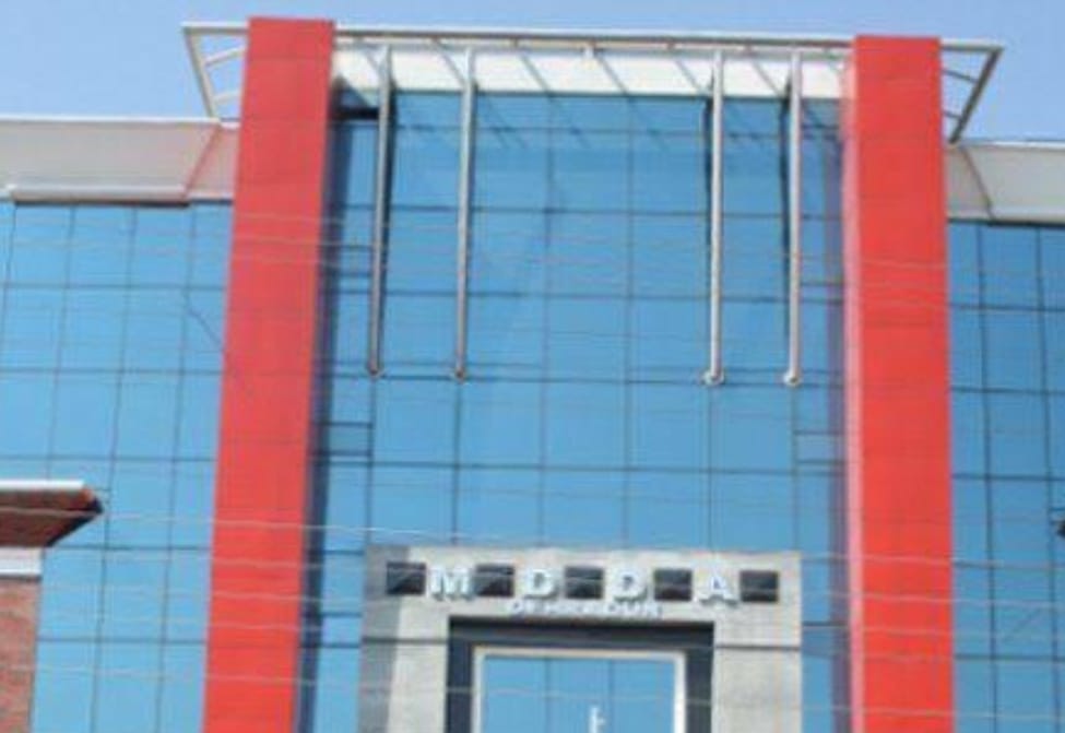 What did the MDDA secretary do that Commissioner Garhwal and VC got notices