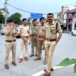 SSP himself came on the roads to take stock of the city’s traffic system, gave instructions to close many cuts