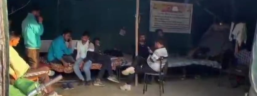 Poor unemployed people’s protest site in a bad state, asked for answer from DM