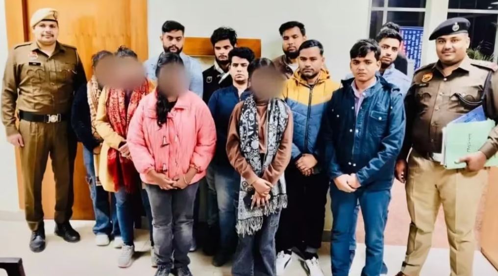 गुरुग्राम में फ्लैटों में चल रहे फर्जी कॉल सेंटरों का भंडाफोड़, 20 से ज्यादा संस्थानों पर की गई कार्रवाई