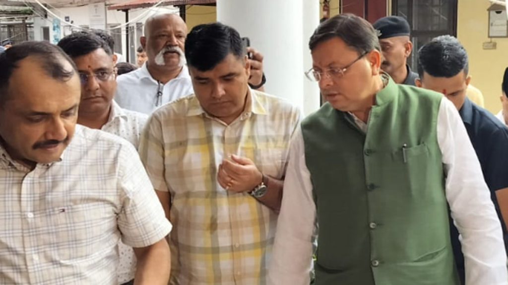 सीएम पुष्कर सिंह धामी ने मोर्चा संभाला, 12 दिनों में 52 चुनावी सभाओं और रोड शो
