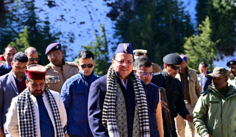 प्रधानमंत्री के दौरे से पहले तैयारियों का निरीक्षण करने हर्षिल पहुंचे मुख्यमंत्री धामी