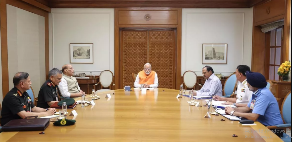 भारत-पाकिस्तान में सीजफायर के एलान के बाद बॉर्डर पर शांति,डीजीएमओ की हाई लेवल बैठक