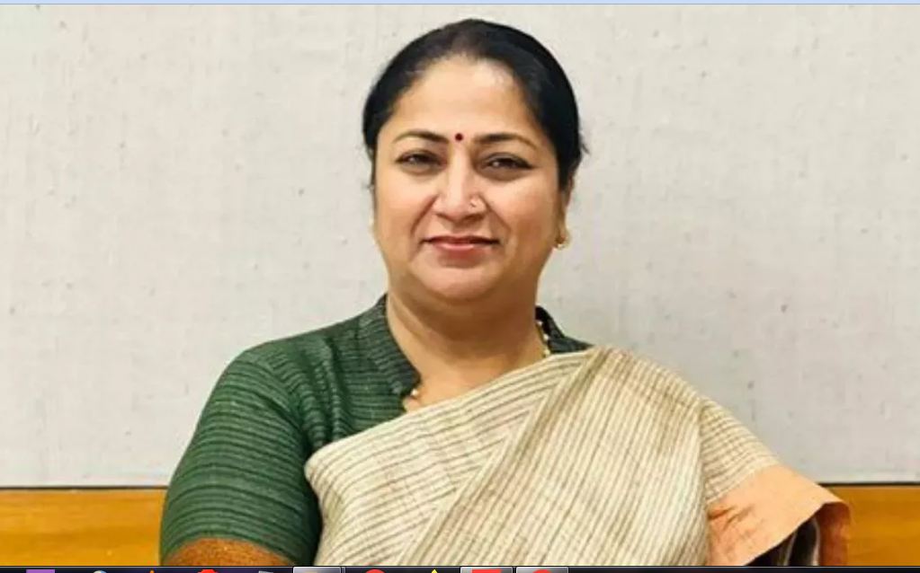 सीएम रेखा गुप्ता ने कहा पिछली सरकार द्वारा छोड़े गए लंबित कार्यों को पूरा करने के लिए प्रतिबद्ध