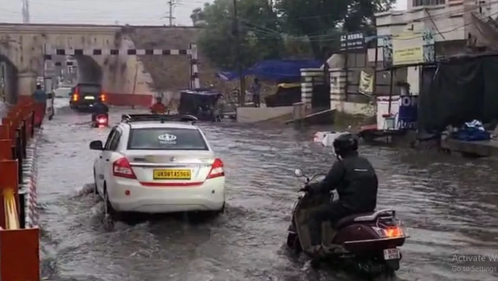 उत्तराखंड में मौसम के बदले मिजाज से पारे में भारी गिरावट,बारिश से पानी-पानी हुआ हरिद्वार