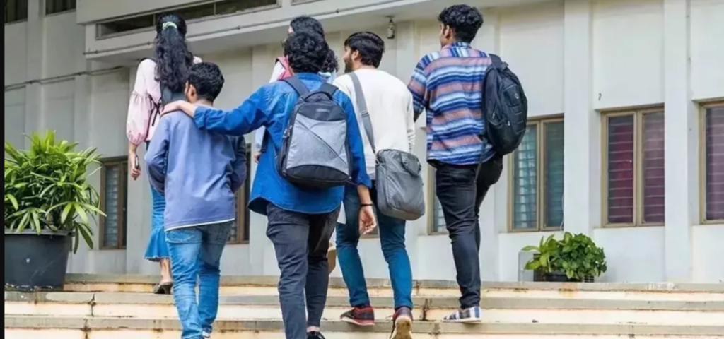 विश्वविद्यालय के छात्रों के लिए अच्छी खबर,दो साल से अधिक गैप होने पर भी स्नातक को मिलेगी डिग्री