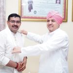 Param Vir Chakra winner Yogendra Singh Yadav paid obeisance at Shri Darbar Sahib