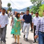 बरसाती पानी की उचित निकासी हेतु 26 जुलाई तक सड़क किनारे नाली और स्कपर बनाये एनएच: डीएम