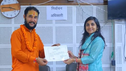 जिला पंचायत अध्यक्ष बनीं रचना बुटोला, उपाध्यक्ष पद पर आरती नेगी ने दर्ज की जीत