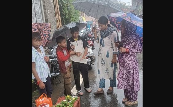 पौड़ी में बालश्रम के खिलाफ प्रशासन की सख्ती, मंदिर परिसर से नाबालिग बच्चों को कराया गया मुक्त