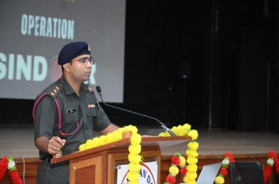 एनजीए ऑडिटोरियम में इंडियन आर्मी ऑपरेशन सिंदूर पर विशेष व्याख्यान