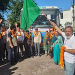 दीन दयाल मातृ-पितृ तीर्थाटन योजना के तहत तीर्थ यात्रियों का जत्था बद्रीनाथ धाम के लिए रवाना