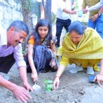 औद्योगिक इकाइयों की उत्पादकता और निर्यात क्षमता बढ़ाने पर विशेष ध्यान दें: जिलाधिकारी