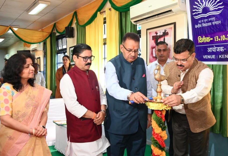कैबिनेट मंत्री गणेश जोशी ने केंद्रीय विद्यालय देहरादून में आयोजित 36वीं युवा संसद प्रतियोगिता का किया शुभारंभ